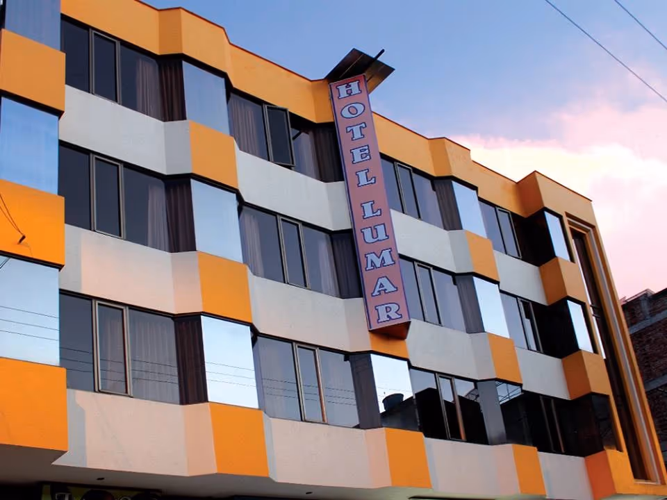 Hotel Lumar (Tulcán)